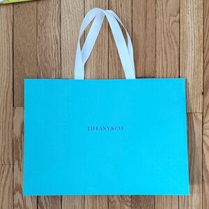 Tiffany & Co. Turquoise Gift Tote Bag 15”x11”x8” medium crisp new condition
